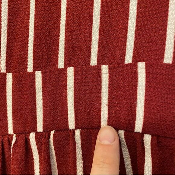 Poppies and Roses red Short Sleeve Maxi Stripe Walk-Through Romper -Girls 14 - Picture 10 of 11